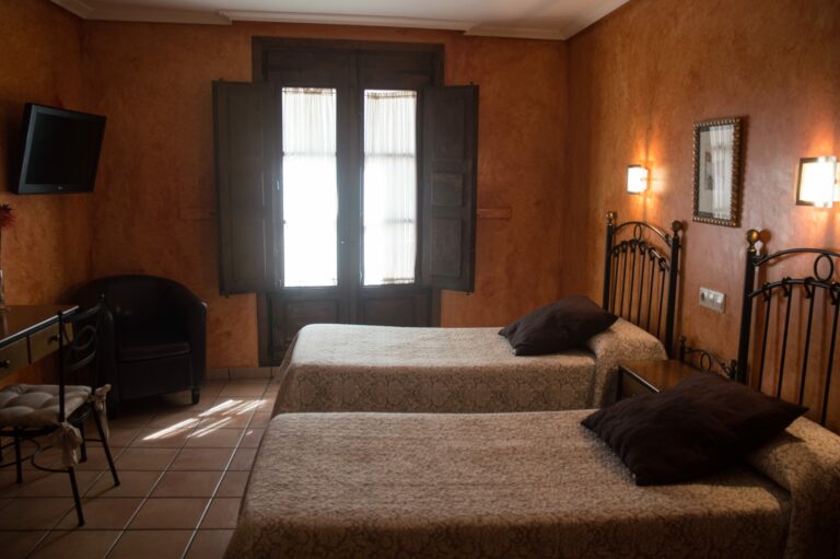 Hostal Restaurante El Lechuguero