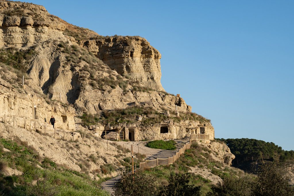 Arguedas - Cuevas