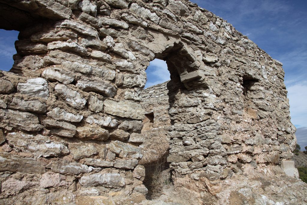 Peralta - Atalaya y restos del antiguo castillo