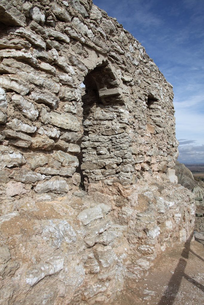 Peralta - Atalaya y restos del antiguo castillo