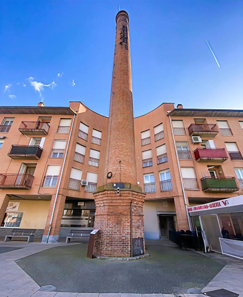 Chimenea de Industrias Muerza - San Adrián