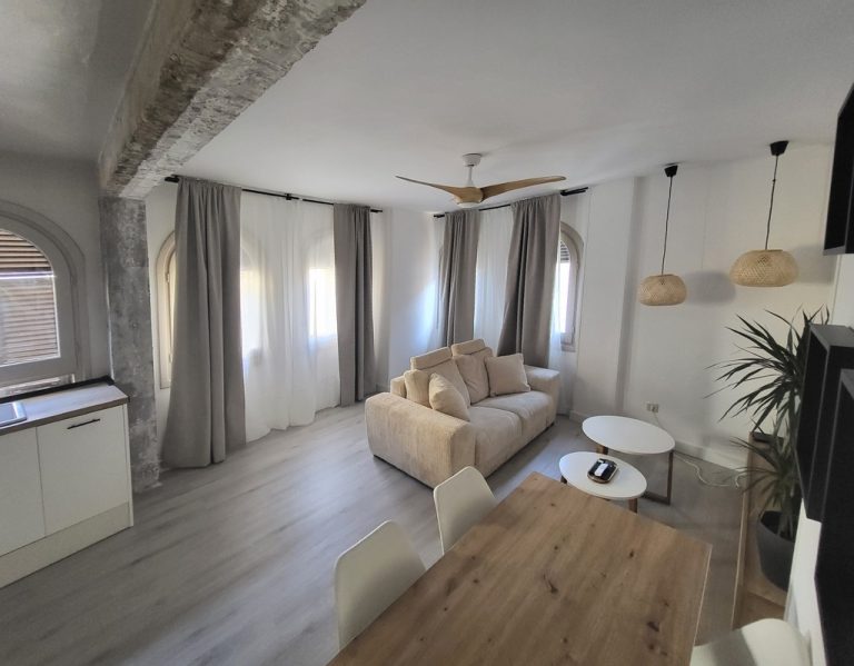 Apartamentos Turísticos Crispín: Anais, Samantha y Candela